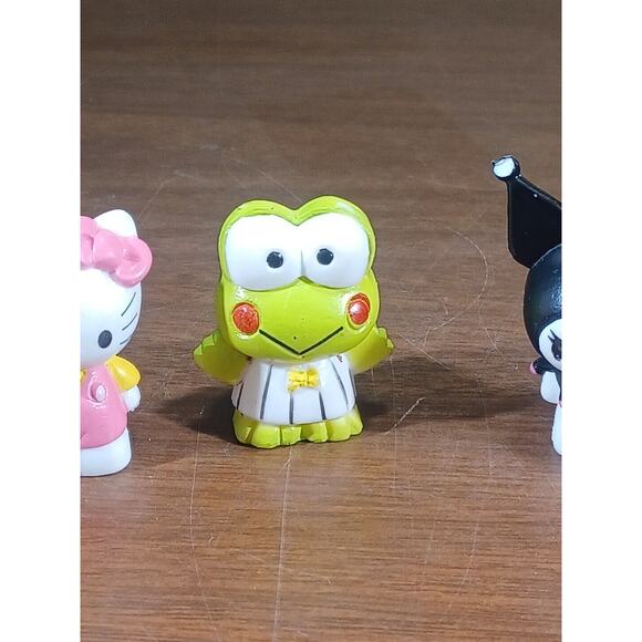 HELLO KITTY Figure Lot Of 5 - Picture 3 of 11